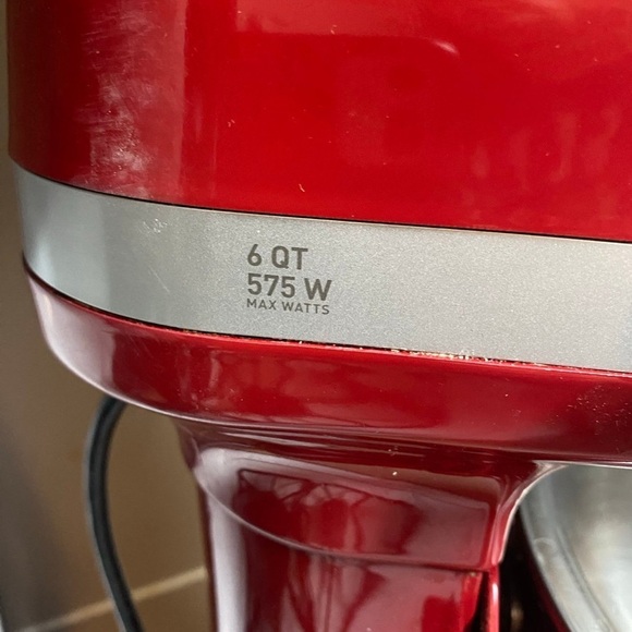 KitchenAid Stand Mixer 6 Quart 575 Max Watts - Picture 4 of 7